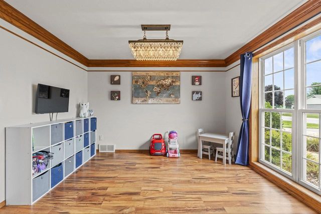 W6832 BASSWOOD LANE, Appleton, WI 54915