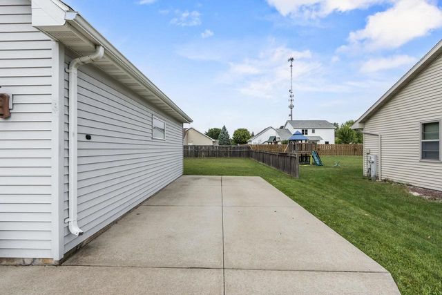 W6832 BASSWOOD LANE, Appleton, WI 54915