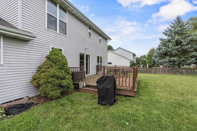 W6832 BASSWOOD LANE, Appleton, WI 54915