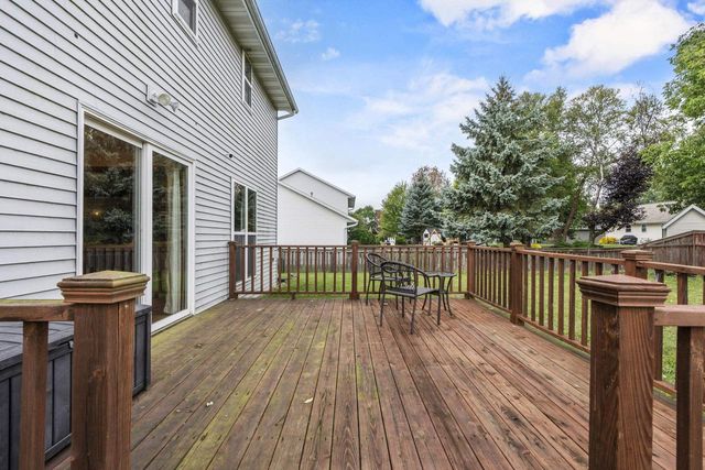 W6832 BASSWOOD LANE, Appleton, WI 54915