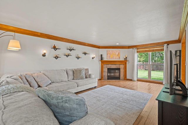 W6832 BASSWOOD LANE, Appleton, WI 54915