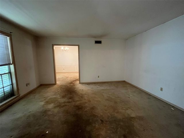 18203 Carriage Lane, Nassau Bay, TX 77058