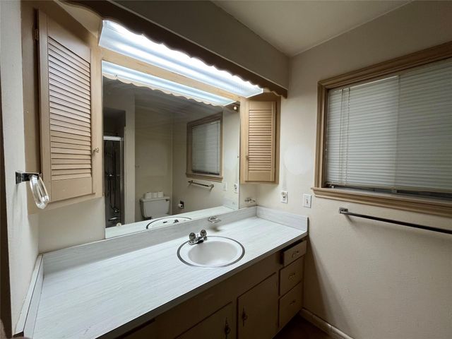 18203 Carriage Lane, Nassau Bay, TX 77058