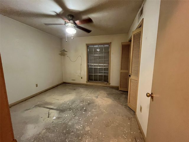 18203 Carriage Lane, Nassau Bay, TX 77058