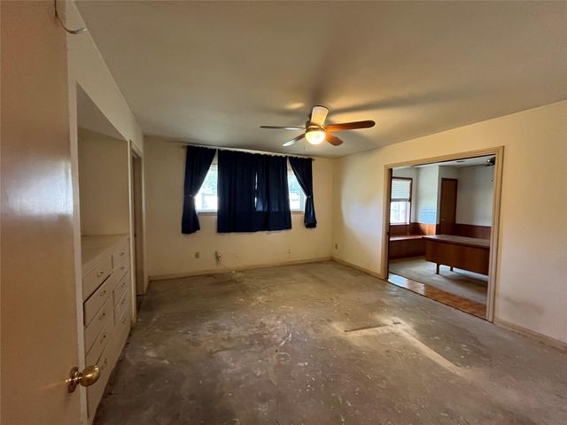 18203 Carriage Lane, Nassau Bay, TX 77058