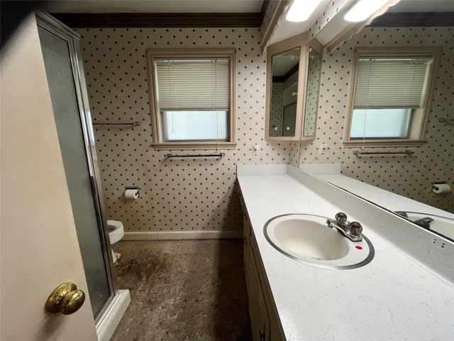 18203 Carriage Lane, Nassau Bay, TX 77058