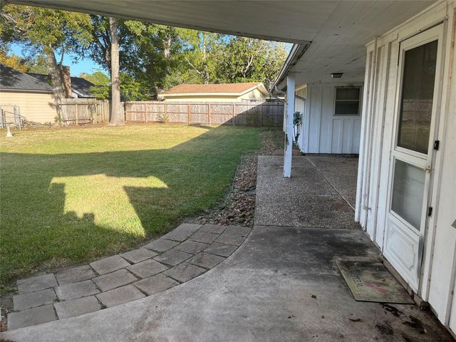 18203 Carriage Lane, Nassau Bay, TX 77058