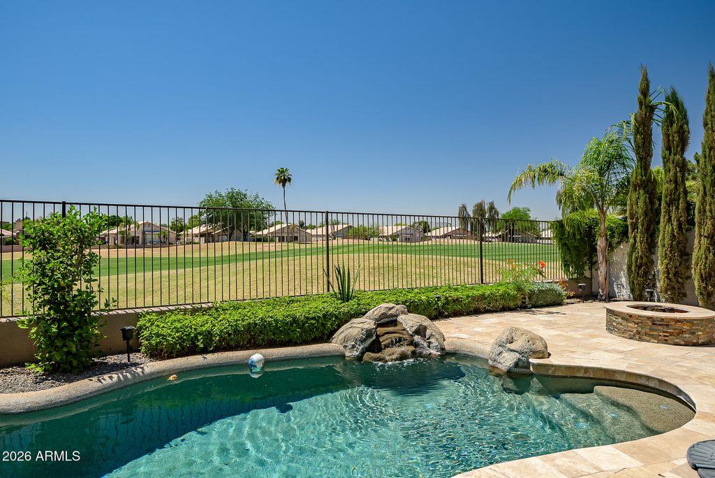 6175 W IRMA Lane, Glendale, AZ 85308 — photo 3
