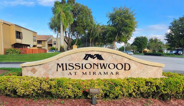 3027 E Missionwood Lane B, Hollywood, FL 33025