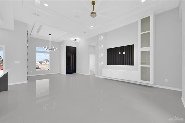 8110 N 49th Lane, Mcallen, TX 78504