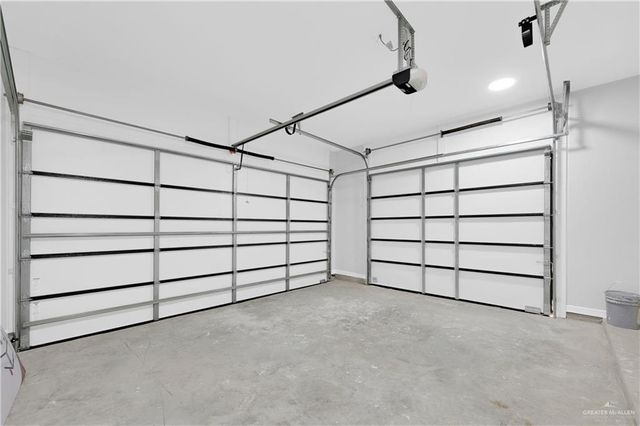 8110 N 49th Lane, Mcallen, TX 78504