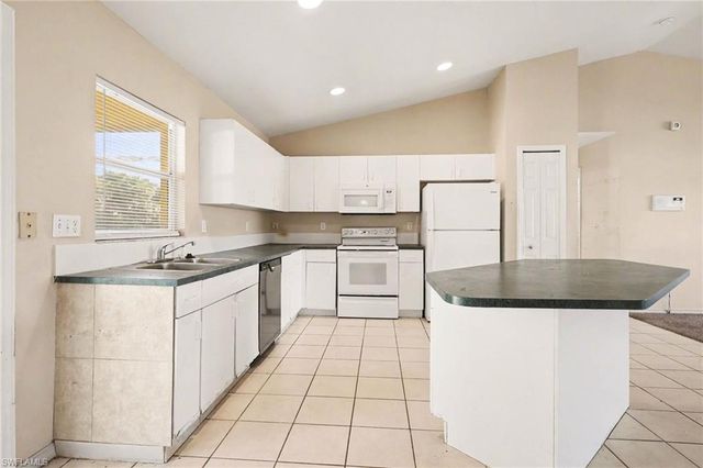 1209 SW 39th ST, Cape Coral, FL 33914