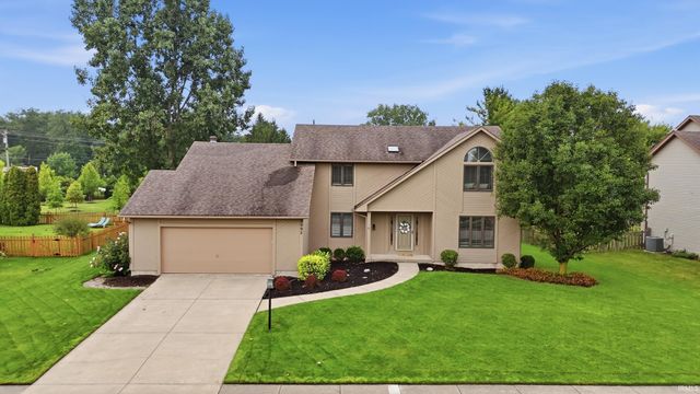 2002 Traders Crossing, Fort Wayne, IN 46845
