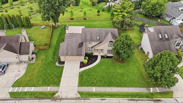 2002 Traders Crossing, Fort Wayne, IN 46845