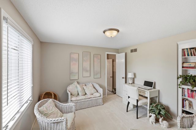 2002 Traders Crossing, Fort Wayne, IN 46845