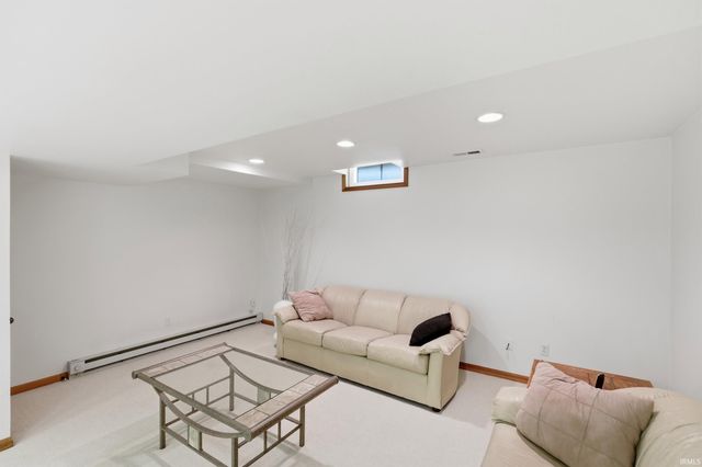 2002 Traders Crossing, Fort Wayne, IN 46845