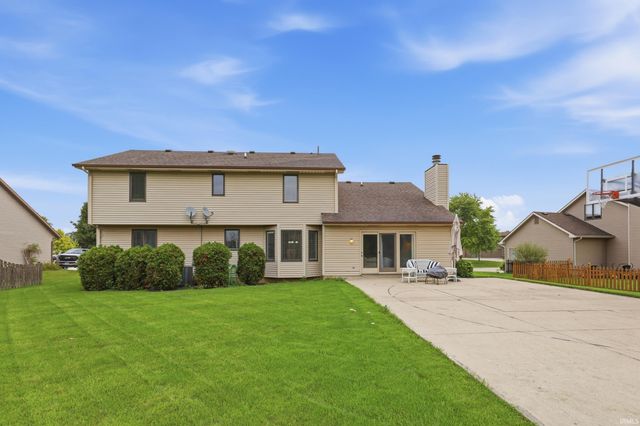 2002 Traders Crossing, Fort Wayne, IN 46845