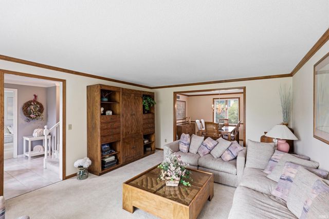 2002 Traders Crossing, Fort Wayne, IN 46845