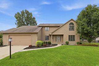 2002 Traders Crossing, Fort Wayne, IN 46845