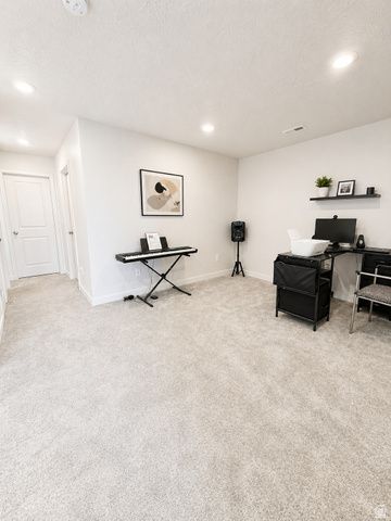 7403 S OLIVINE RIVER LN, West Jordan, UT 84081
