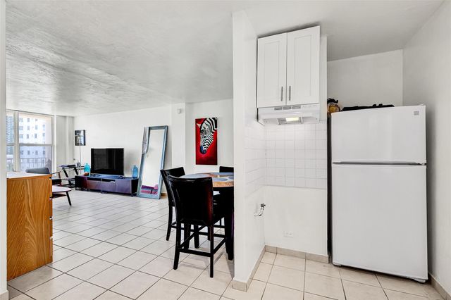 1300 Lincoln Rd D-804, Miami Beach, FL 33139