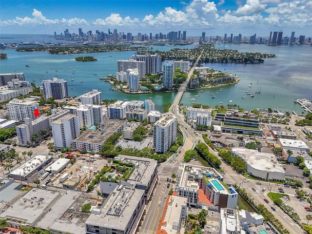 1300 Lincoln Rd D-804, Miami Beach, FL 33139