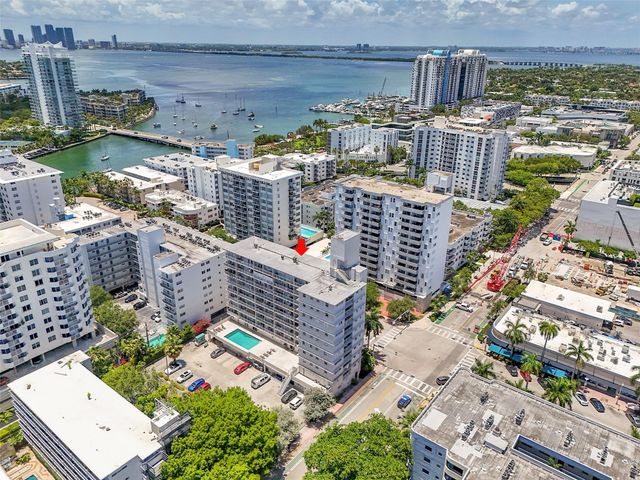 1300 Lincoln Rd D-804, Miami Beach, FL 33139