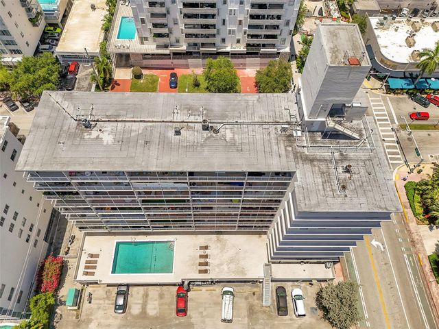 1300 Lincoln Rd D-804, Miami Beach, FL 33139