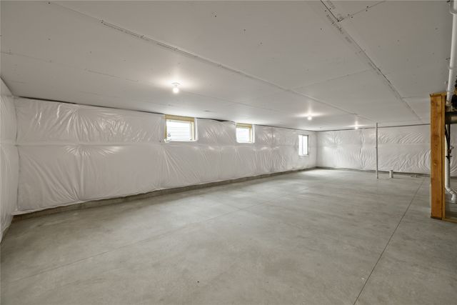 6523 NE George Avenue, Pleasant Hill, IA 50327