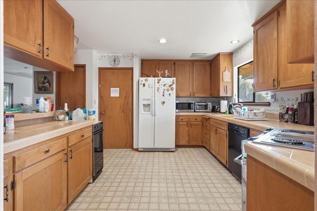 51590 Coyote Ridge Rd, Oakhurst, CA 93644