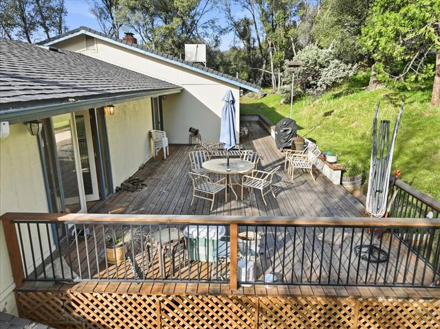 51590 Coyote Ridge Rd, Oakhurst, CA 93644