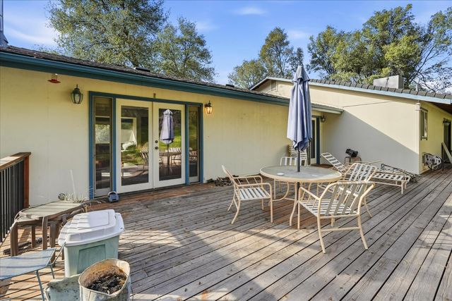 51590 Coyote Ridge Rd, Oakhurst, CA 93644