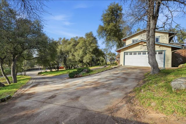 51590 Coyote Ridge Rd, Oakhurst, CA 93644