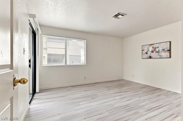 5042 South Rainbow Boulevard 101, Las Vegas, NV 89118