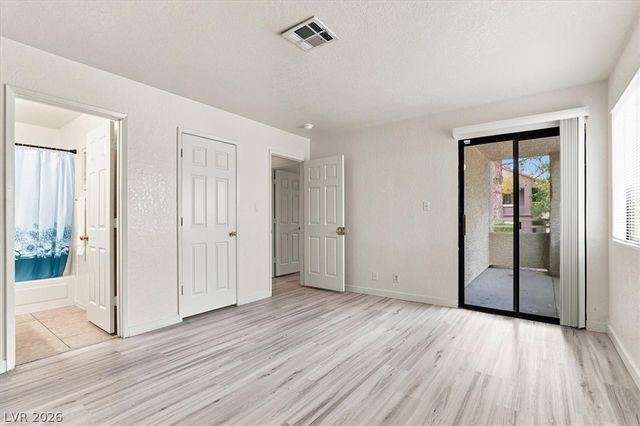 5042 South Rainbow Boulevard 101, Las Vegas, NV 89118