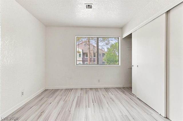 5042 South Rainbow Boulevard 101, Las Vegas, NV 89118