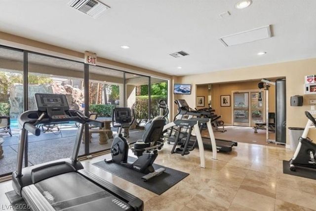 5042 South Rainbow Boulevard 101, Las Vegas, NV 89118