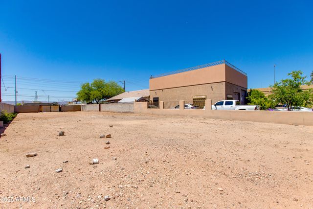 2145 E TAYLOR Street 11, Phoenix, AZ 85006