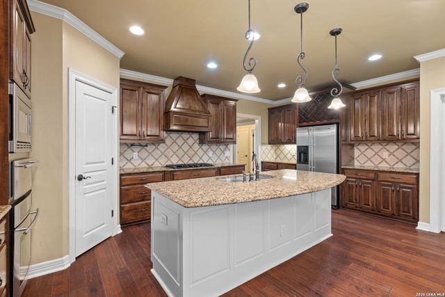 218 Corona, Alamo Heights, TX 78209