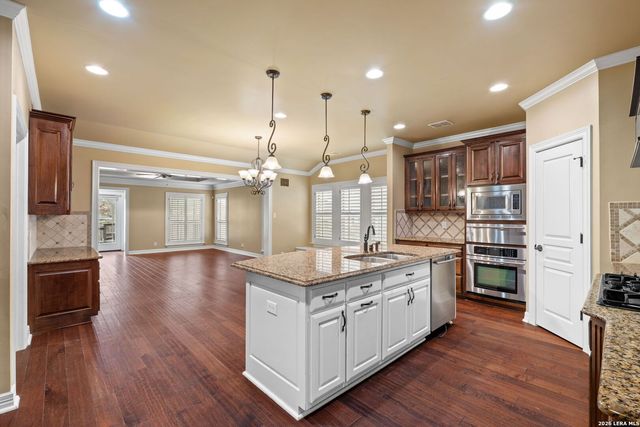 218 Corona, Alamo Heights, TX 78209