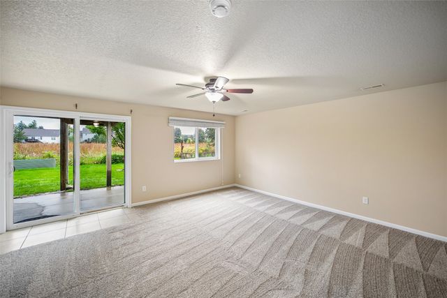 145 SE Dillon Drive, Waukee, IA 50263