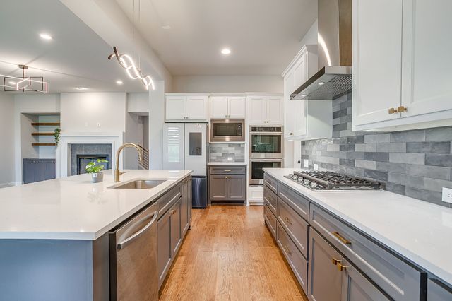 14325 Walsh Avenue, Fort Worth, TX 76008