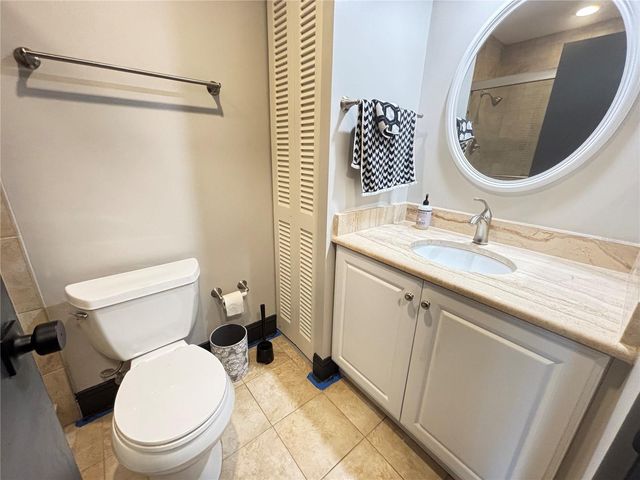 4364 OUTRIGGER LANE, Tampa, FL 33615