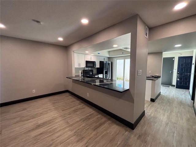 4364 OUTRIGGER LANE, Tampa, FL 33615