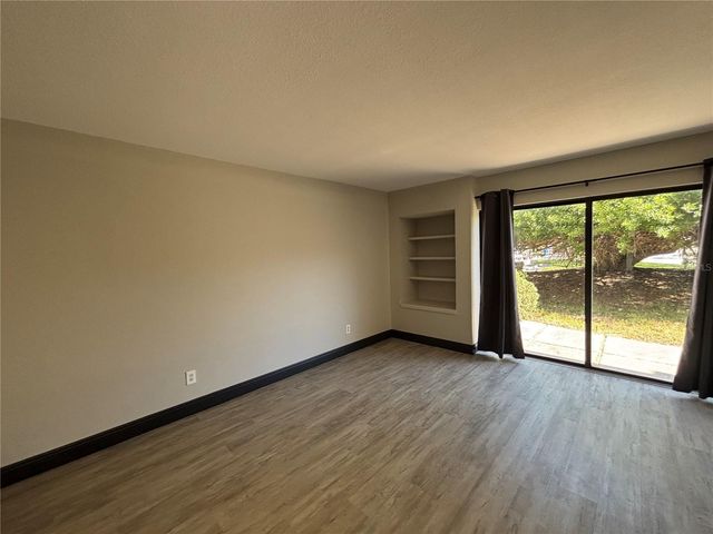 4364 OUTRIGGER LANE, Tampa, FL 33615