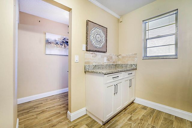 2541 Aragon Boulevard 202, Sunrise, FL 33322