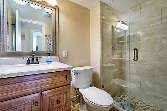 2541 Aragon Boulevard 202, Sunrise, FL 33322