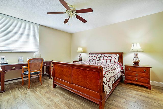 2541 Aragon Boulevard 202, Sunrise, FL 33322