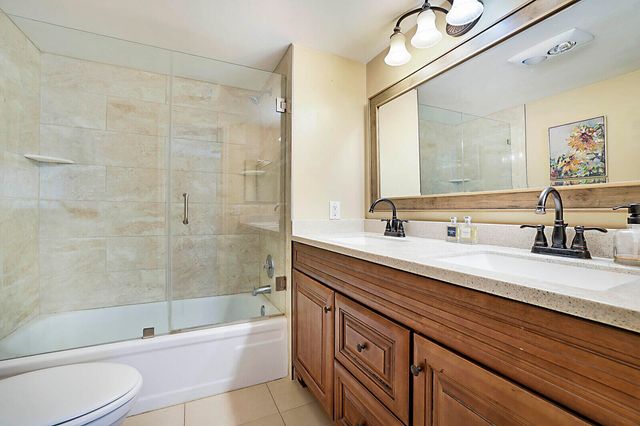 2541 Aragon Boulevard 202, Sunrise, FL 33322