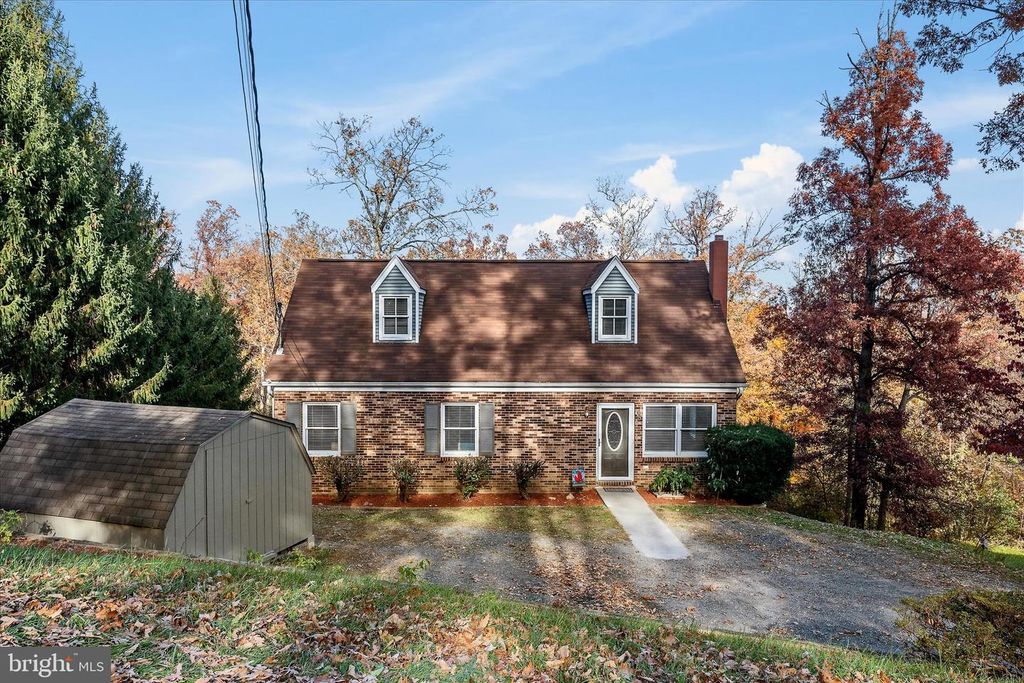 66 HIGHLAND PARK LN, Front Royal, VA 22630